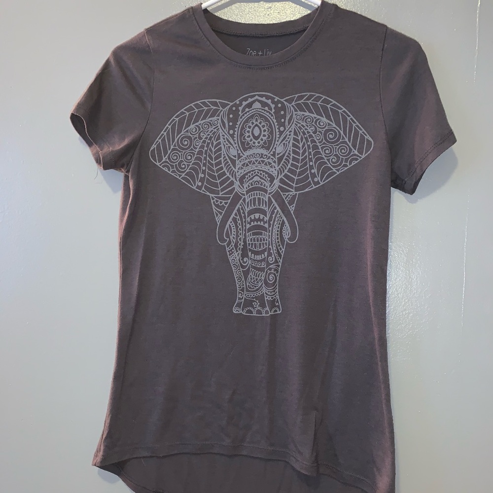 Elephant print graphic tee